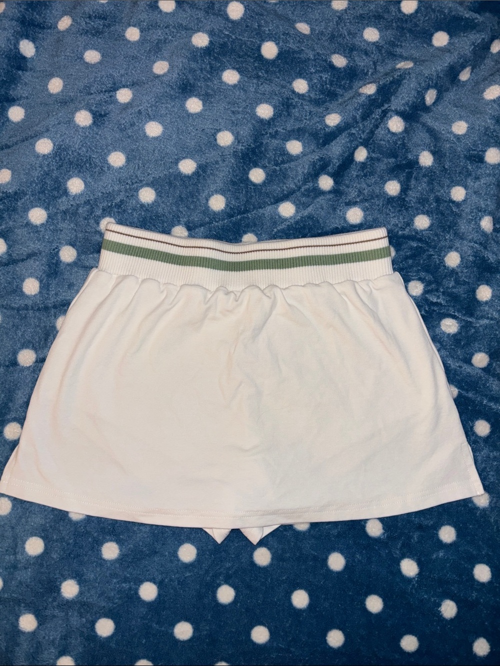 White skort